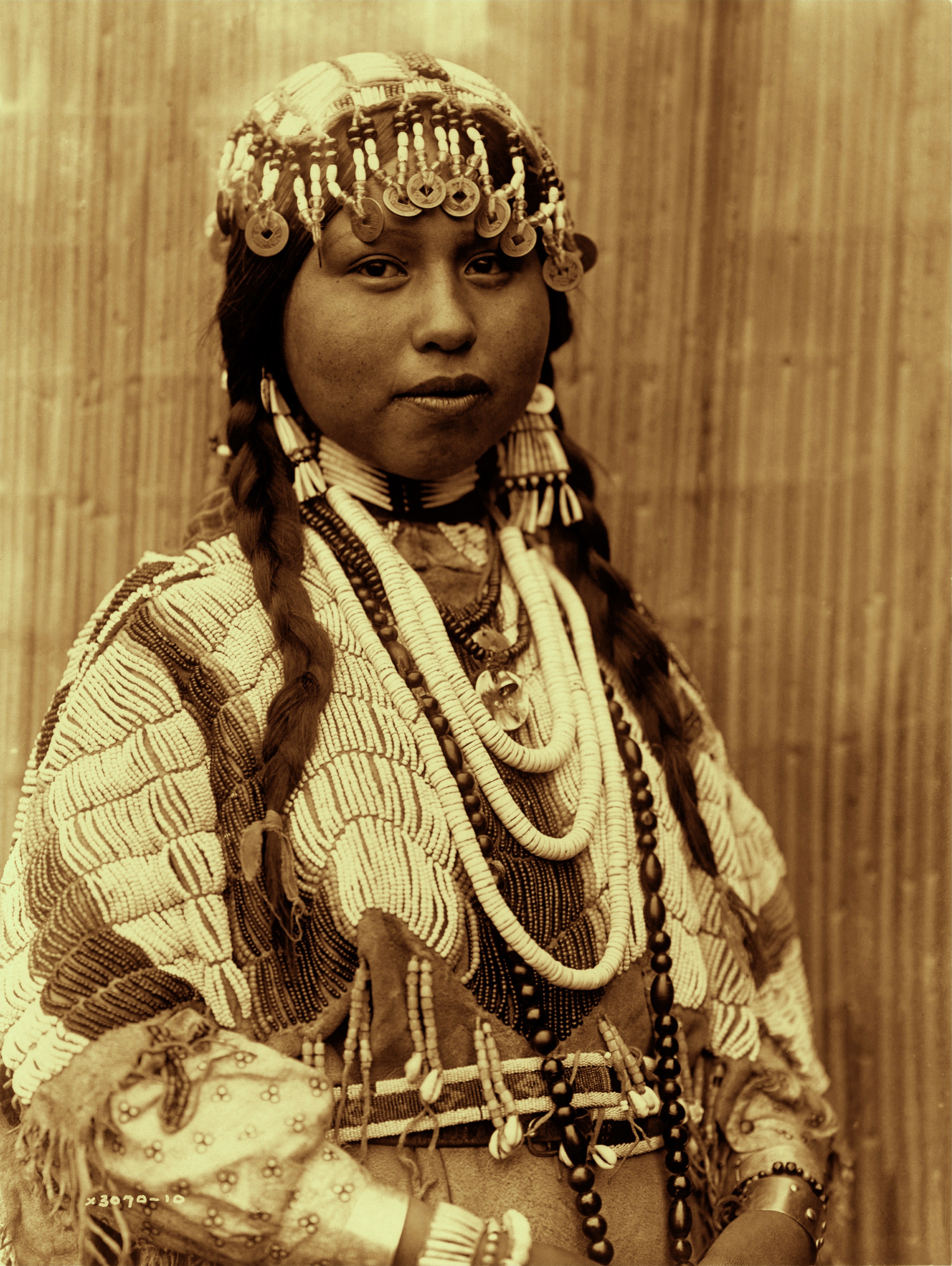 Edward Curtis Photo: Wishram Bride, Oregon 1910